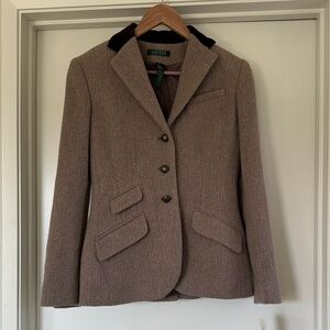 Ralph Lauren Brown Blazer with Notched Lapels and Structured Shoulders